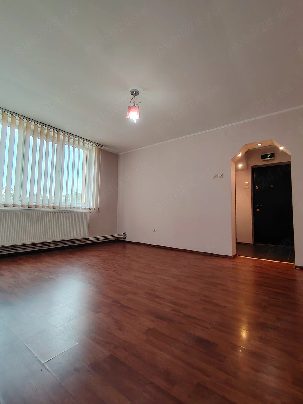 Apartament cu 2 camere de vânzare   zonă ultracentrală, Drăgășani