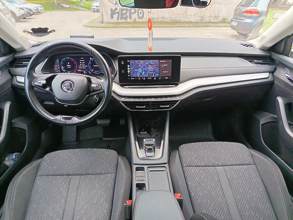 Vând skoda Octavia an 2023