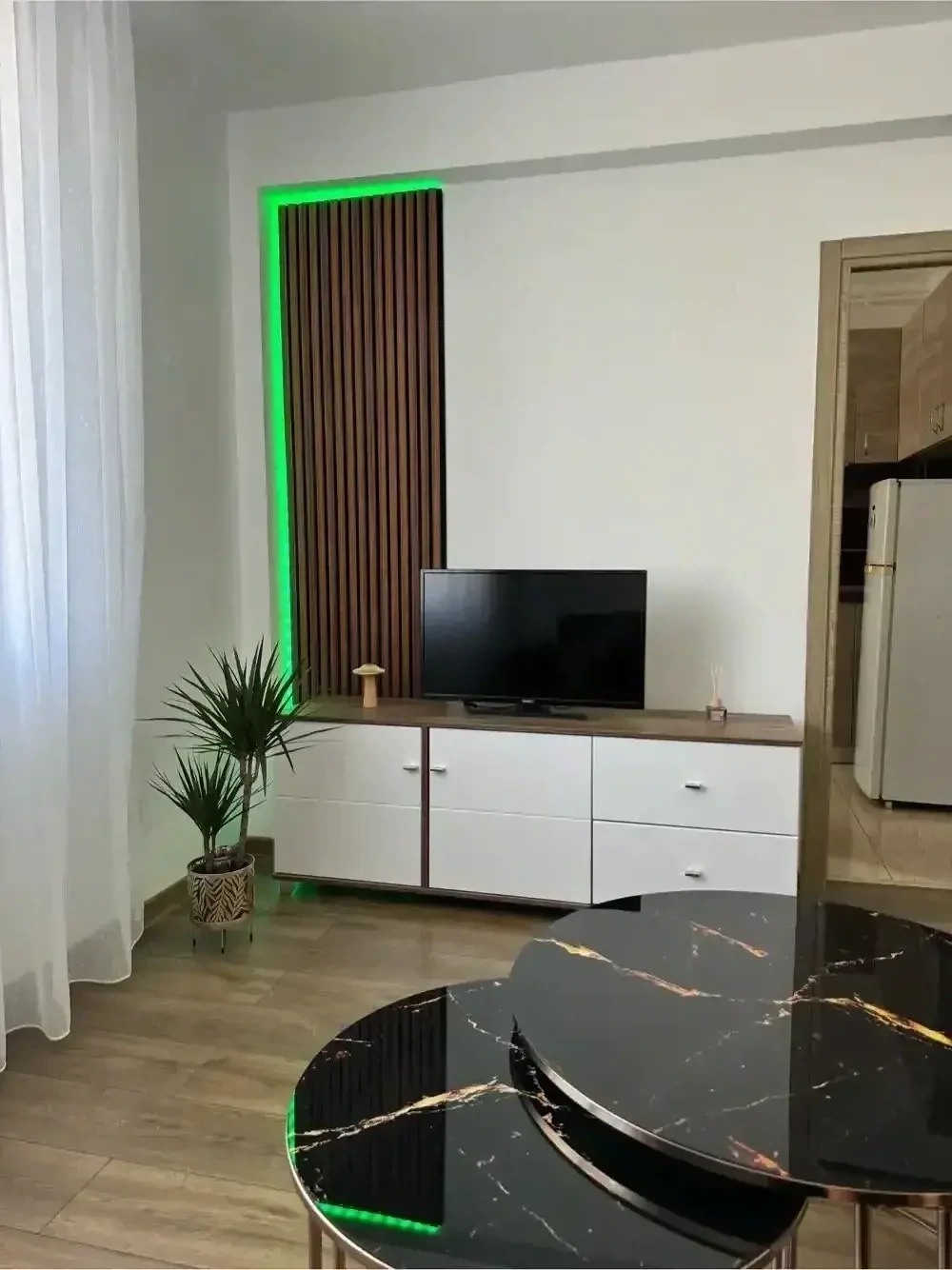 inchiriez apartament floresti cetatii 334 cu parcare inclusa 