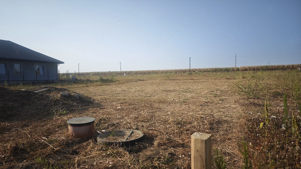 Vând teren pentru constructie, zona Penny