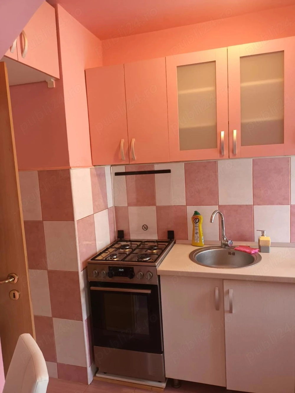 inchiriere apartament cu 3 camere