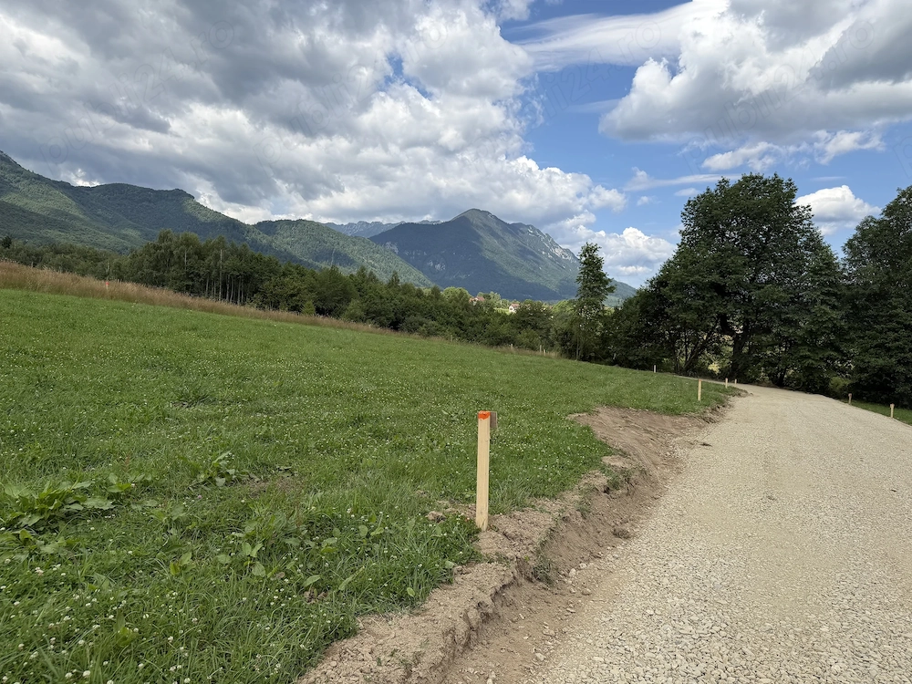 Teren intravilan zona Bran-Tohanita, judetul Brasov 500 mp la 5 km de Moieciu 
