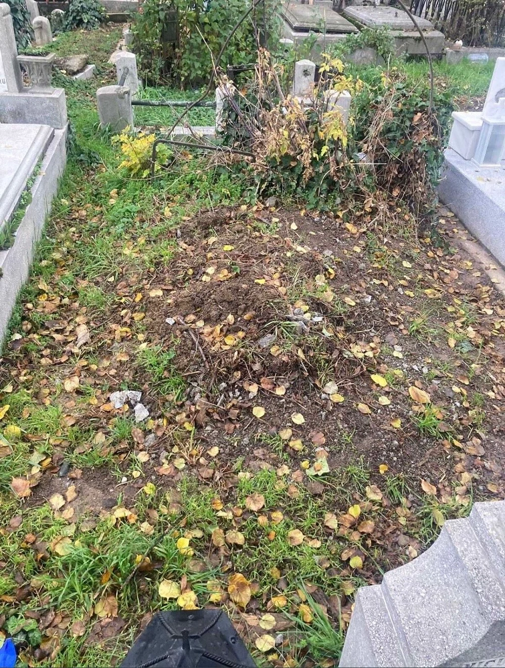 loc de veci -Cimitirul Central Constanta