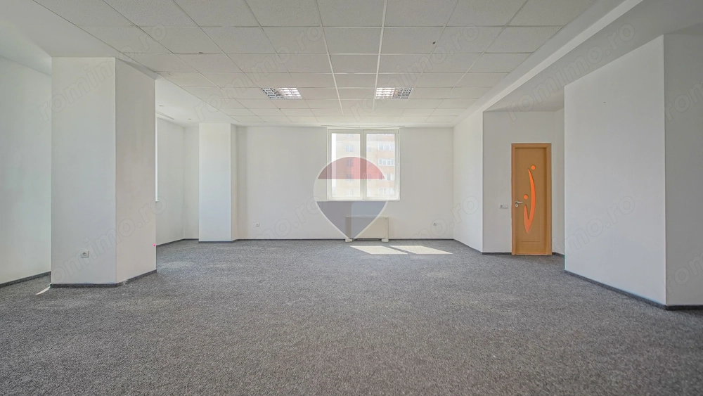 SPATIU COMERCIAL 80 MP OPEN SPACE CU GRUP SANITAR | GREEN CENTER ITC