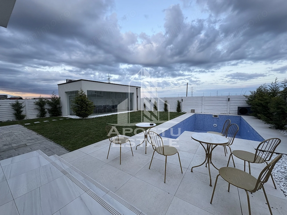 Vila de lux cu piscina incalzita de vanzare in Mosnita Noua | 4 camere