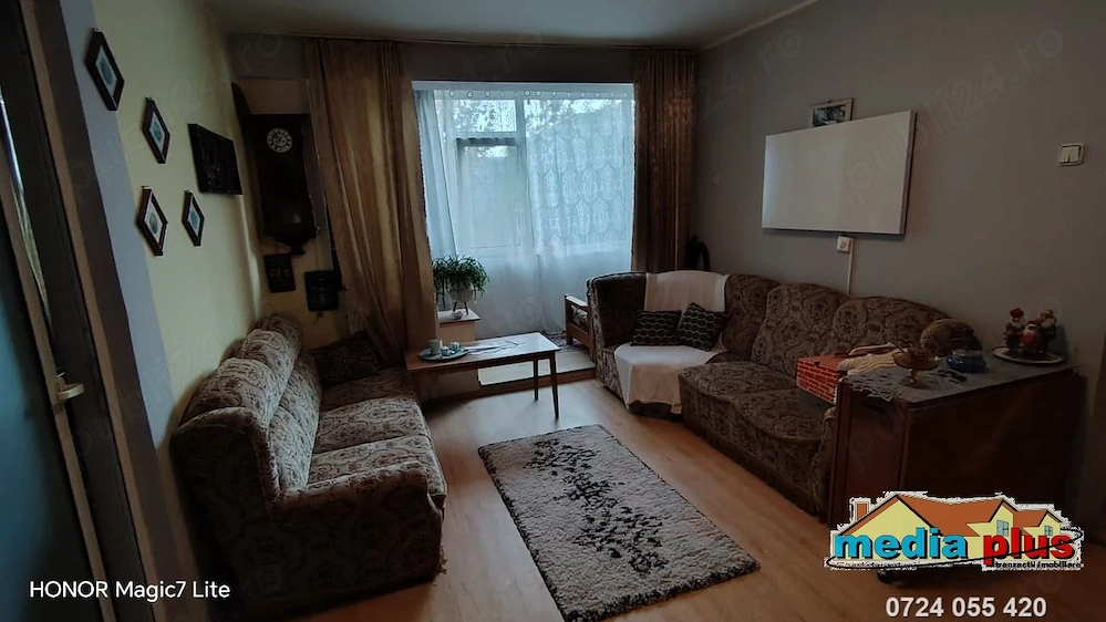 Apartament cu 2 camere de vanzare, Micro16