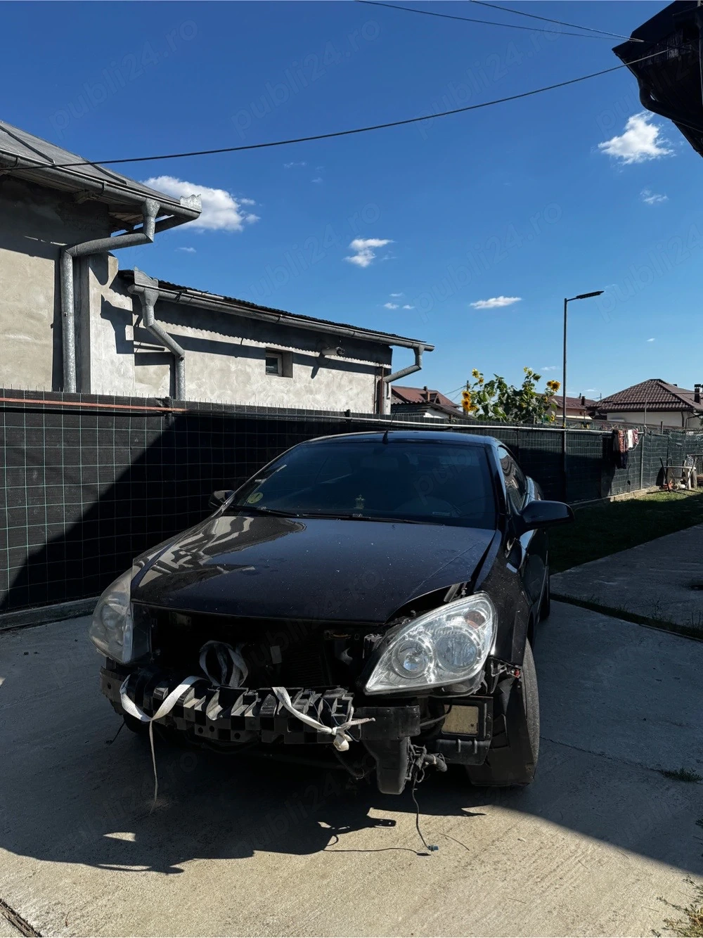 Dezmembrez sau vand pentru piese Opel Astra H Twintop 150 cp 