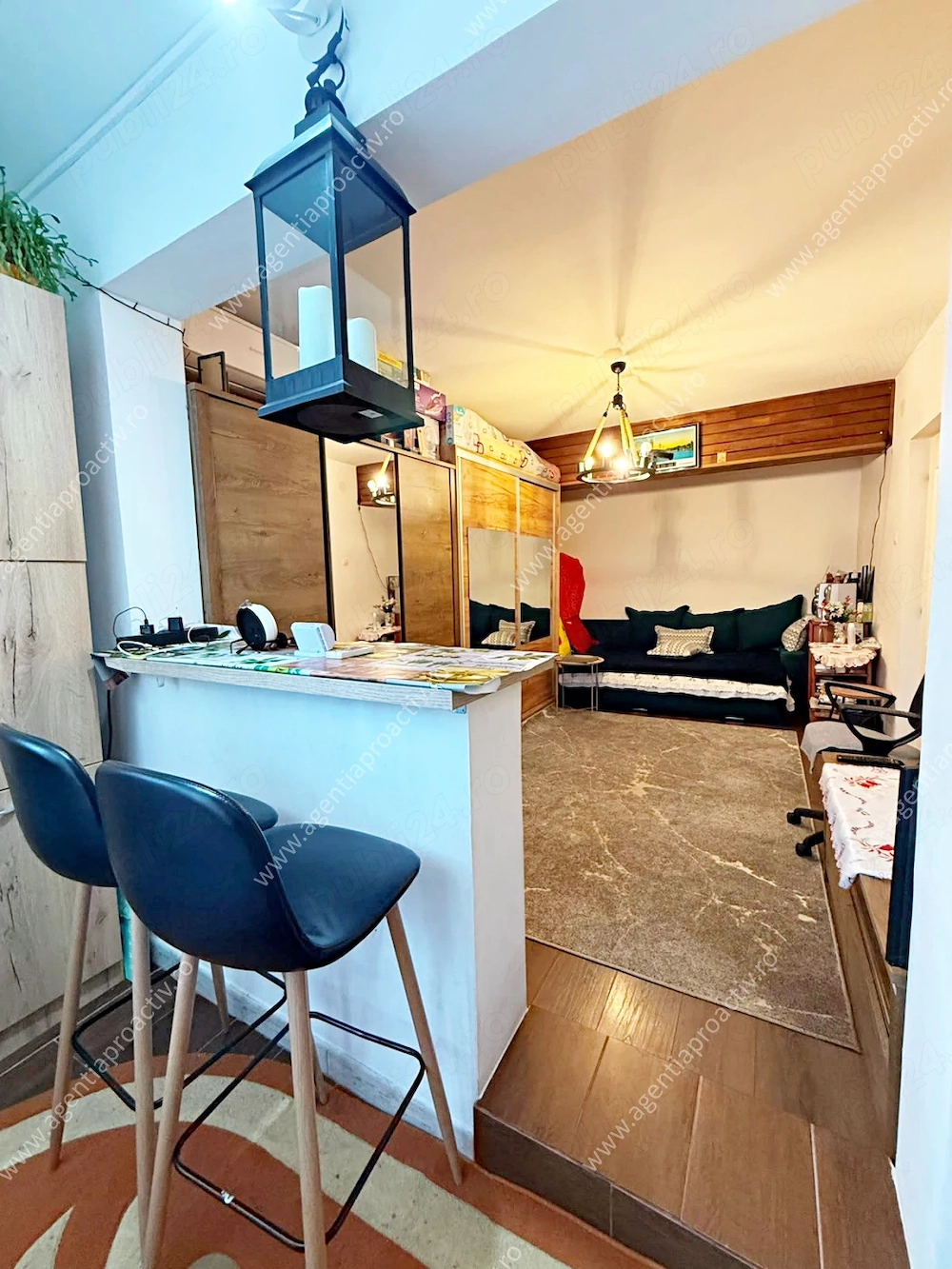 		Apartament cu 1 camera, la etajul 1, în  cartierul Micro 14, mobilat şi utilat!