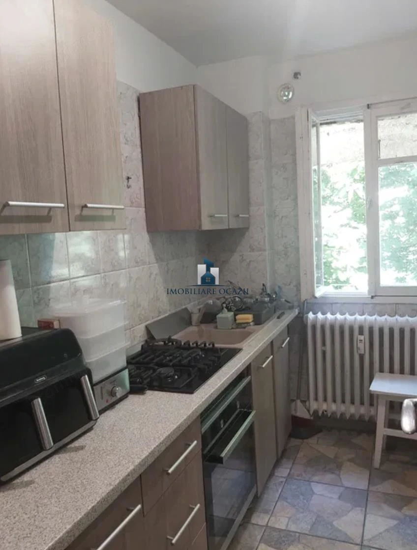 Vanzare Apartament 3 Camere Semidecomandat Covasna