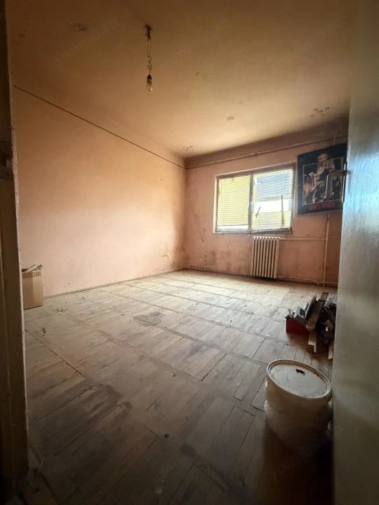 Apartament 3 camere, decomandat, 69 mp utili, etaj 4 - Soarelui 