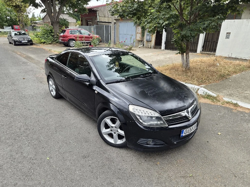 Opel Astra twintop 1.9 cdti 150CP