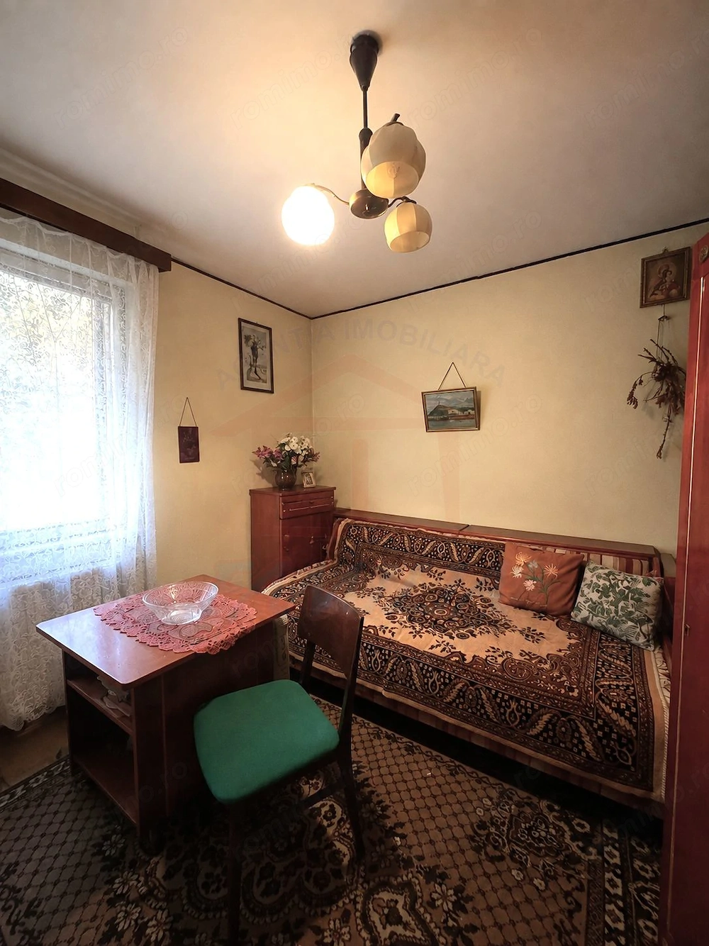 Apartament luminos, 2 camere semidecomandate, parter – Parfumul Teilor