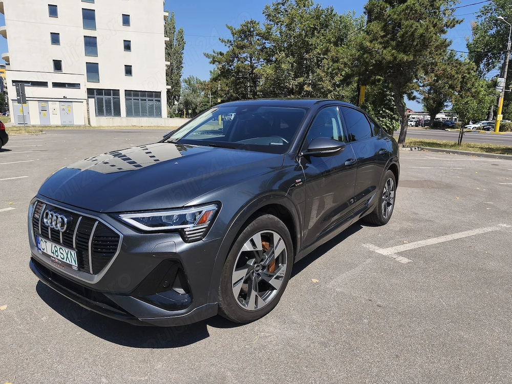 AUDI Q8 55 E-TRON Sportback 