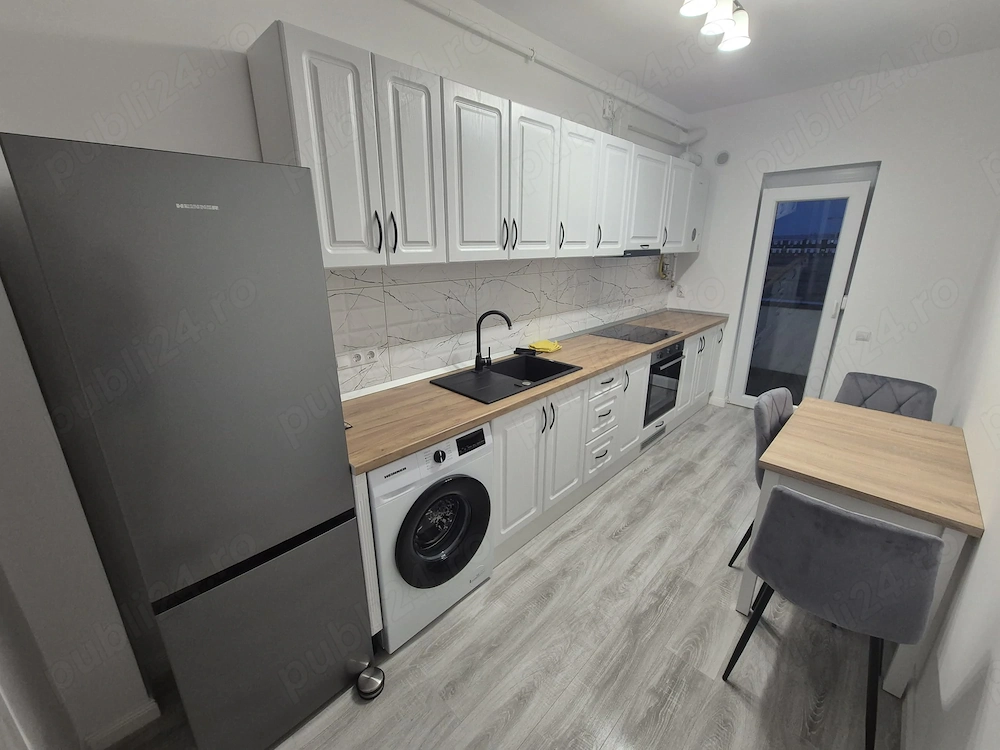 Închiriez Apartament 2 camere, Cartier Arhitecților, loc de parcare