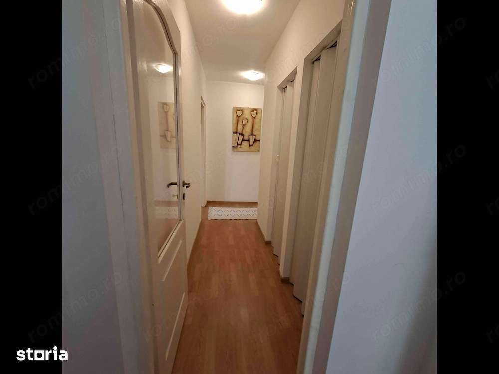Vand apartament 2 camere et 2 lipit de parc Dr Taberei