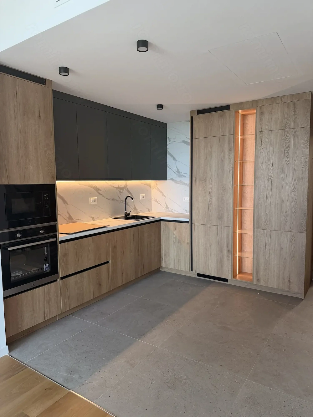 Apartament 2-camere Up-site I  Parking Included    Spa
