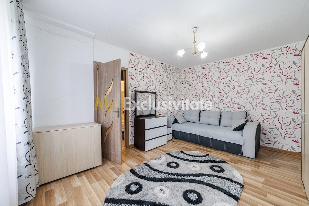 Apartament 2 camere/ De închiriat/ Trivale cu loc de parcare