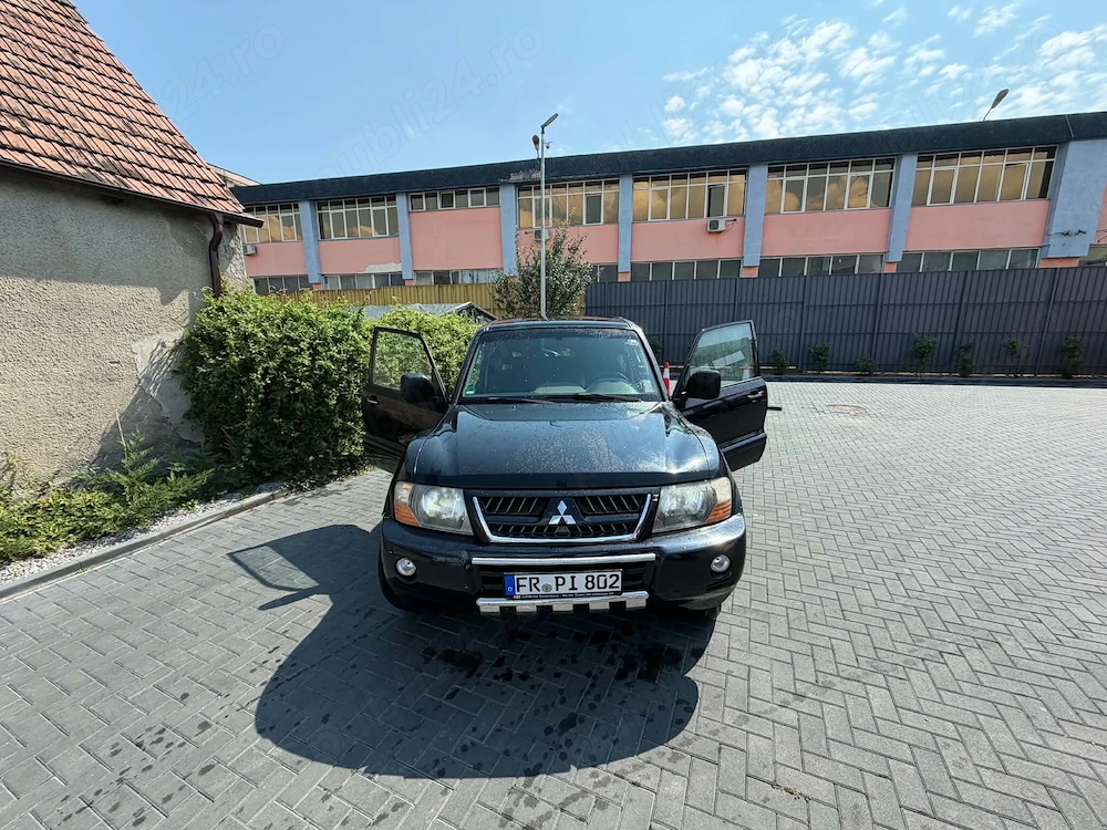 Vand Mitshubishi Pajero