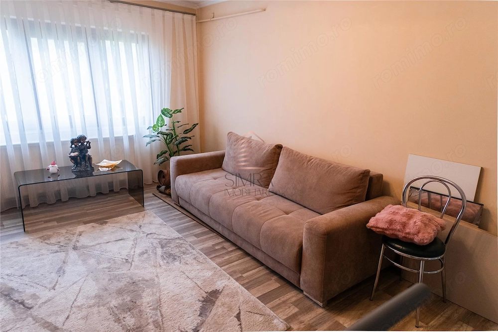 Apartament 3 camere tip PB zona Calea Aradului