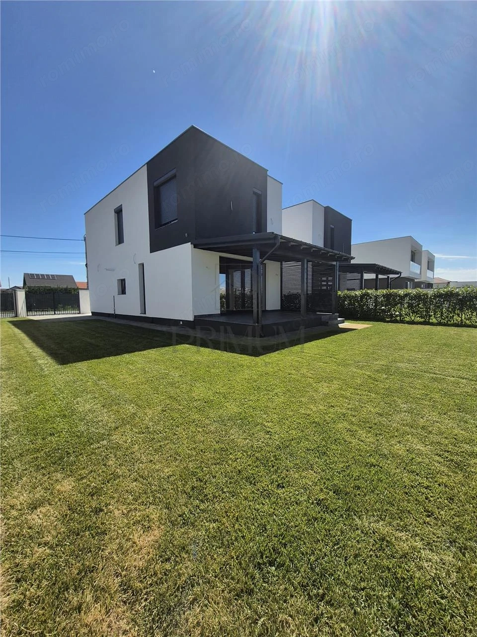 DUPLEX SUPERB - DESPARTIT - ZONA EXCELENTA