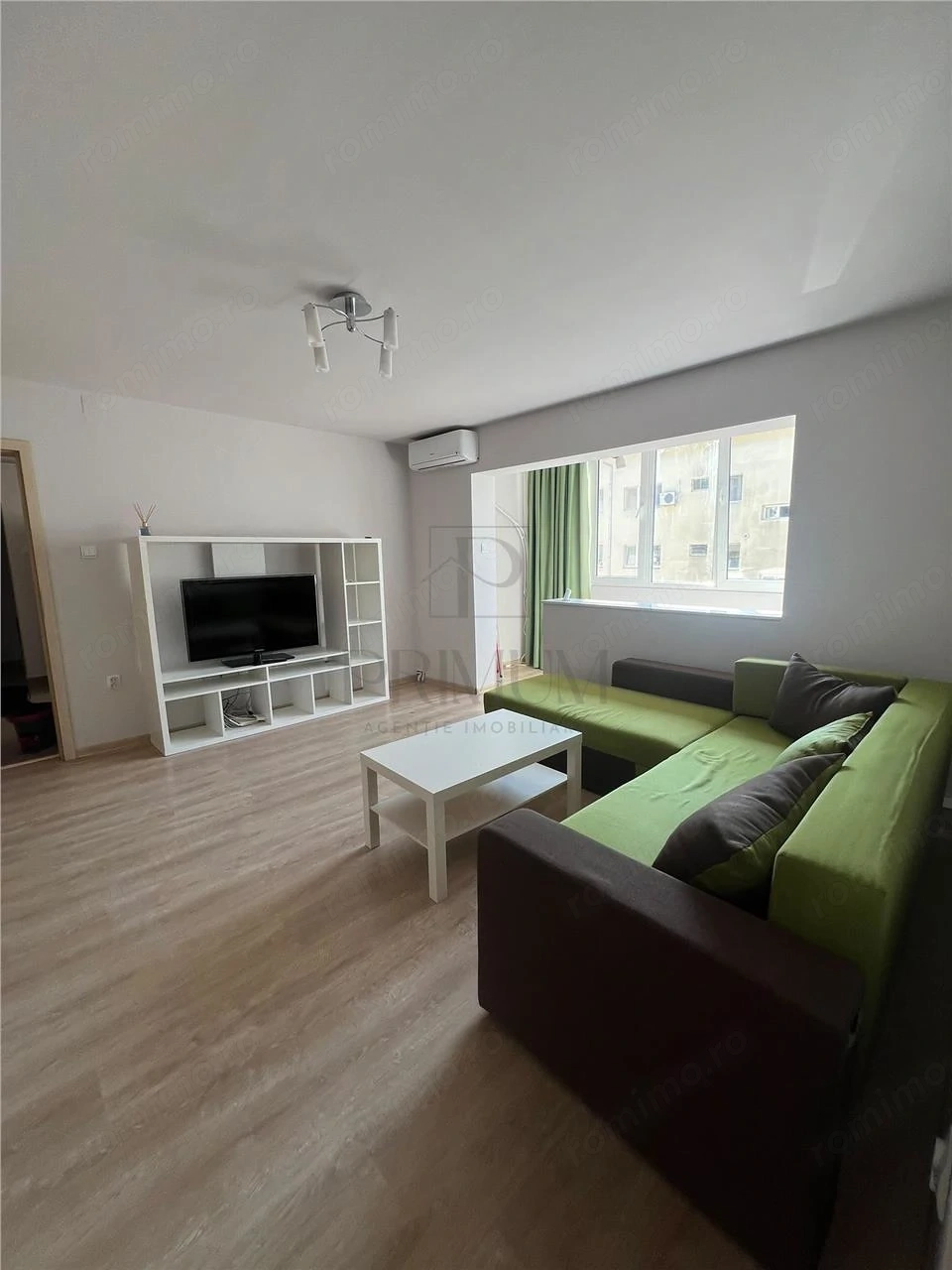 Apartament 3 camere | 72 mp | Central #259; proprie | Zona Girocului