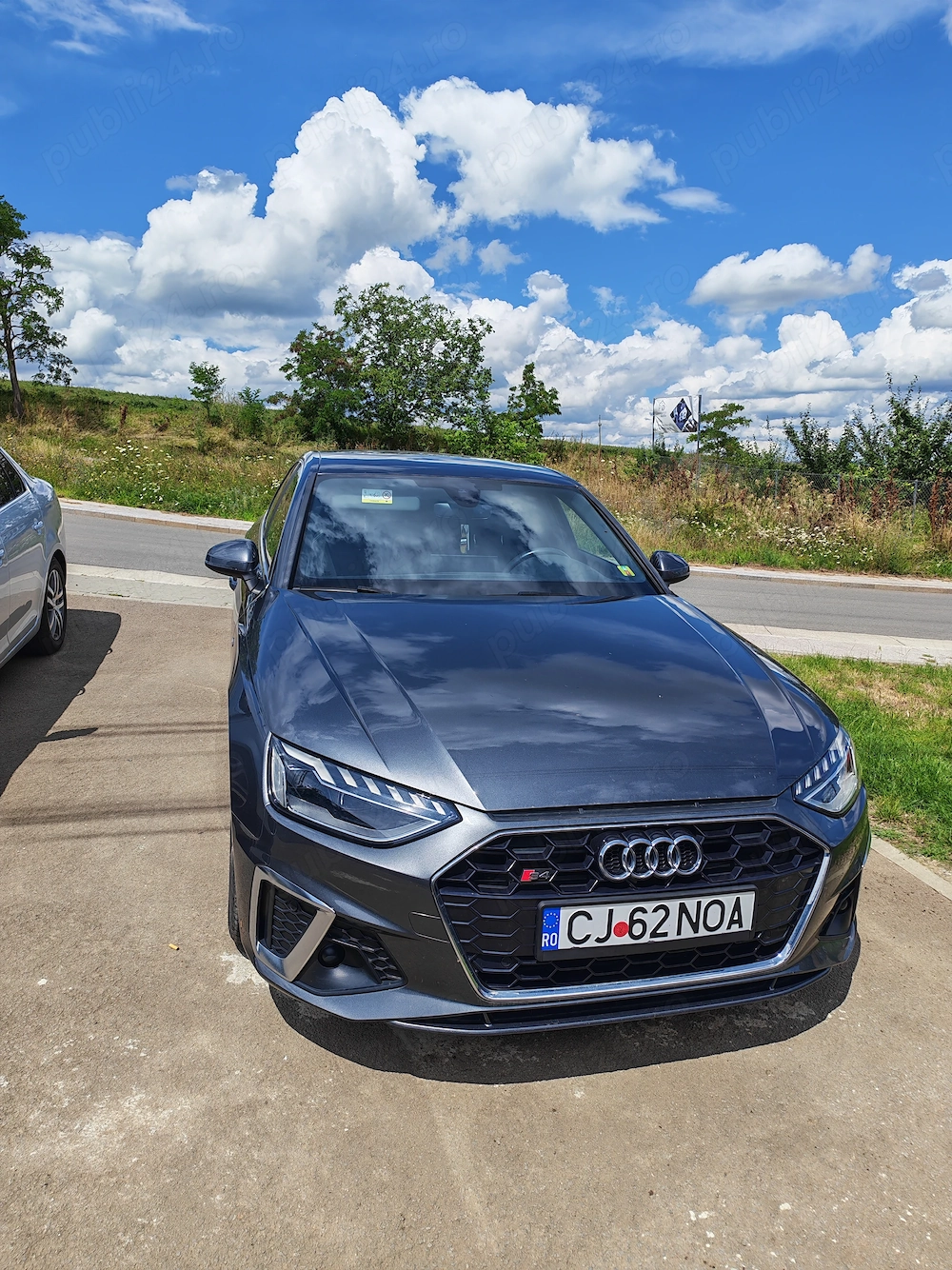 Audi A4 mild hybrid 163 HP 2.0 diesel 