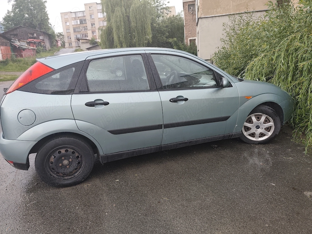 Vând Ford focus