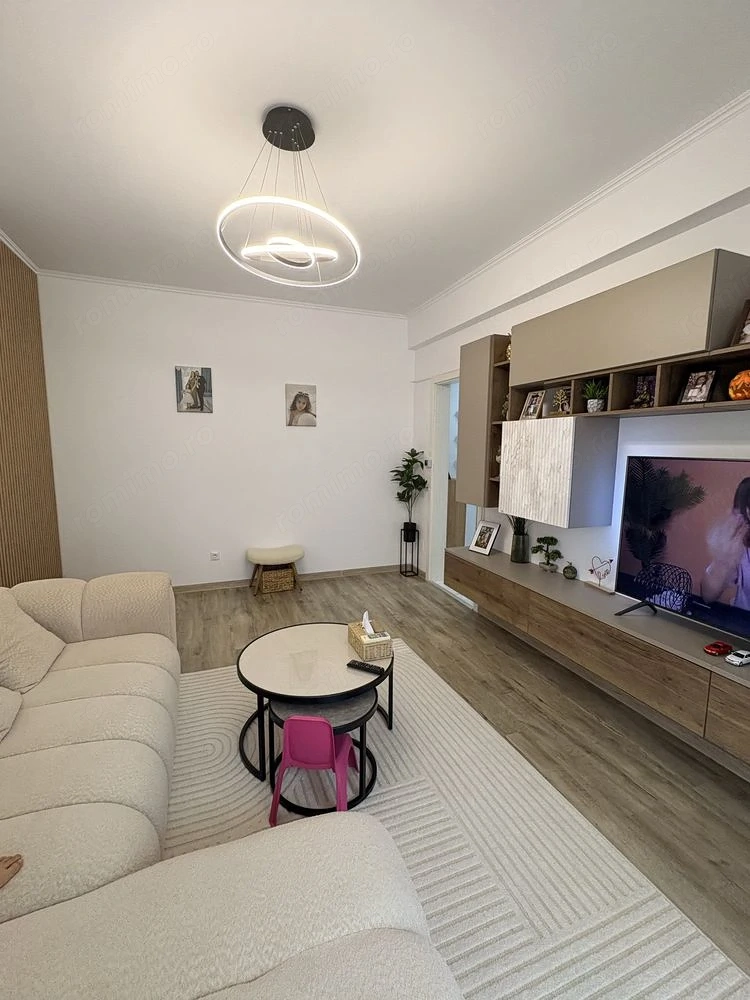 Vand apartament 3 camere Lidl Uverturii