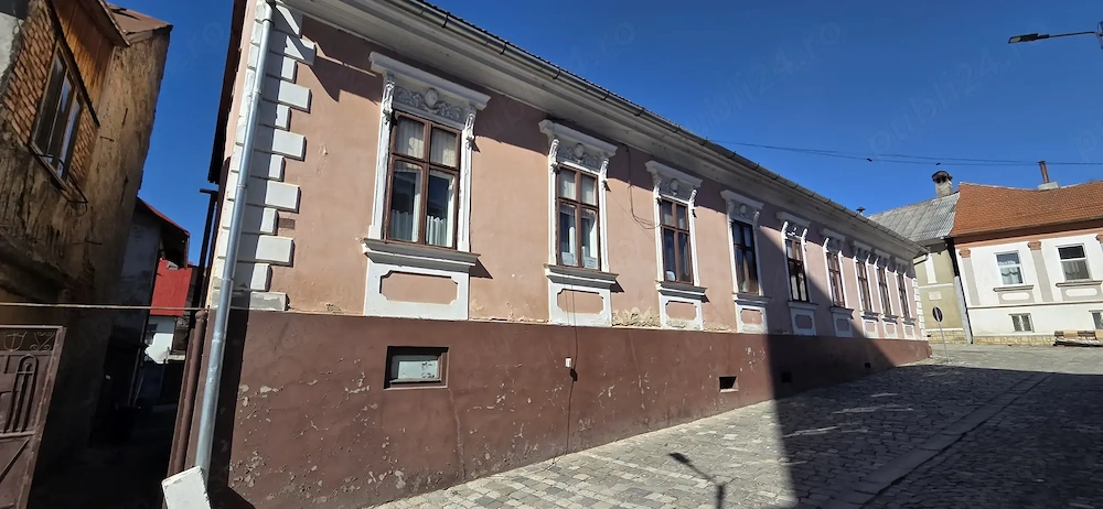 Vand Casa in centrul istoric oras Abrud
