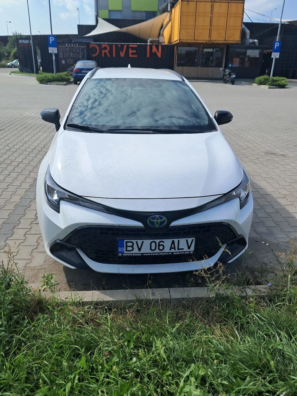 Vand Toyota Corola 1.8 Hibrid combi 2026