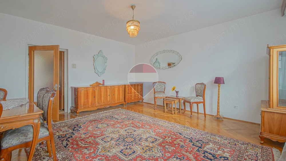 Apartament cu 3 camere de închiriat în zona Blumana