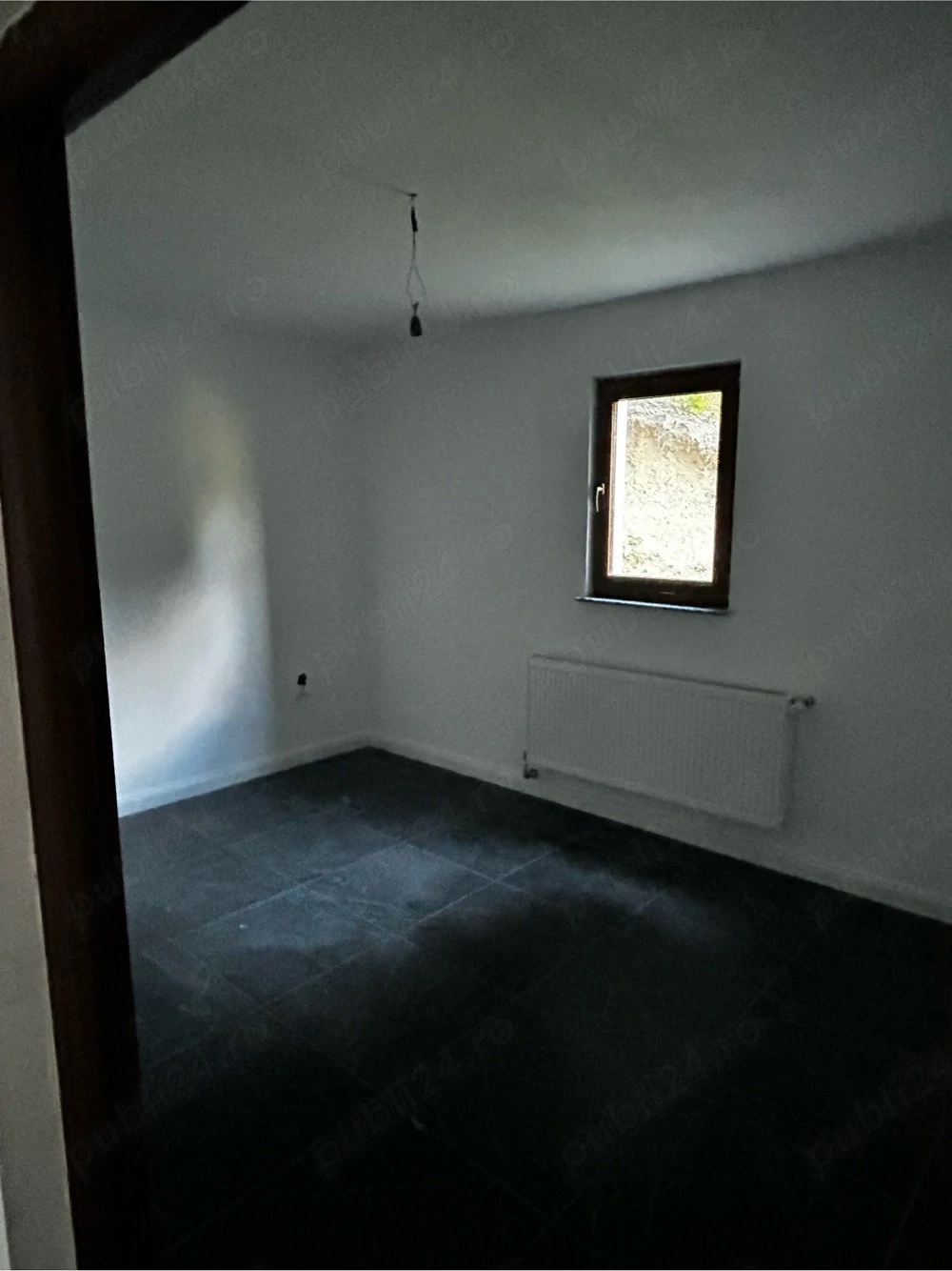Casa cu 2 apartamente