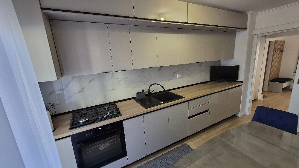 Vând apartament modern 3 camera 73m2