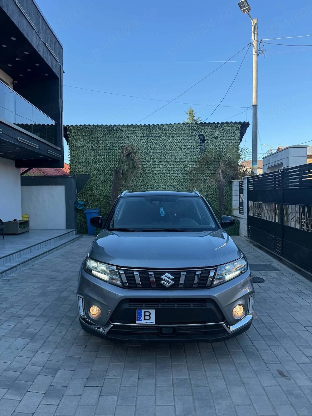 Văd mașină în stare impecabilă, km puțin dar reali !  Verificare la ori ce oră a autoturismului 