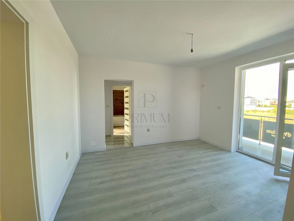 Giroc, apartament 3 camere, centrala proprie, etaj 1, parcare