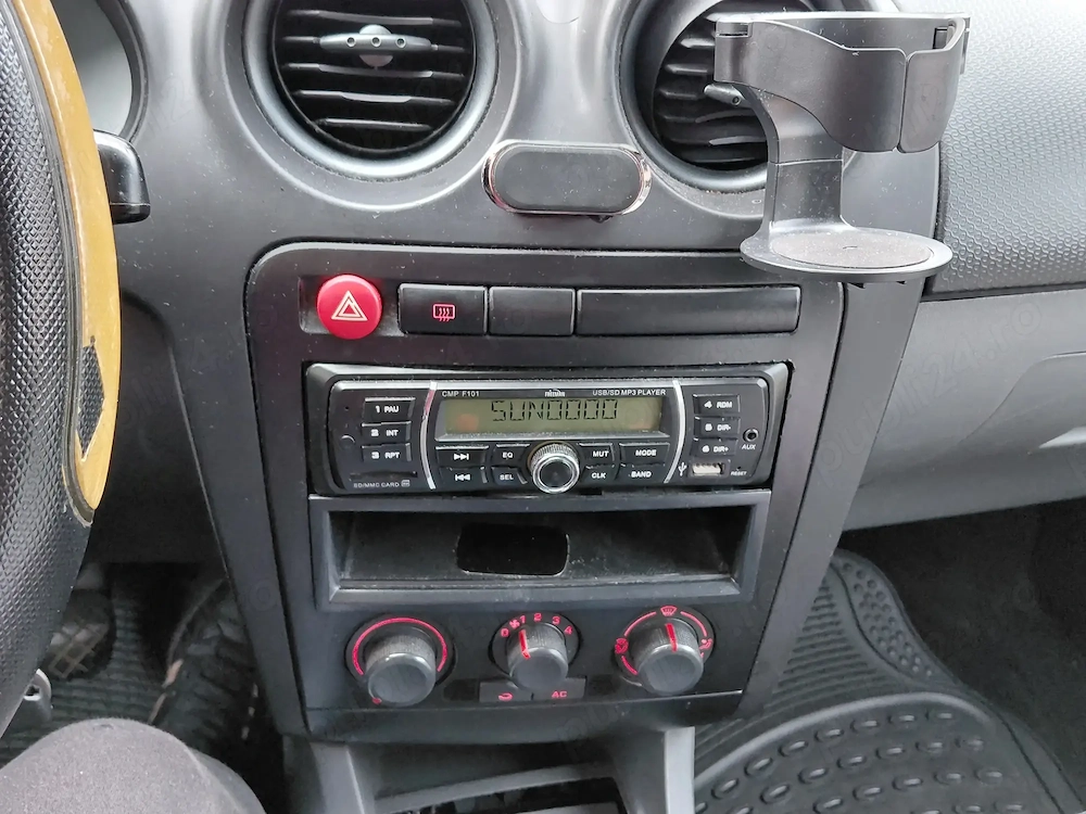 Vând Seat Ibiza