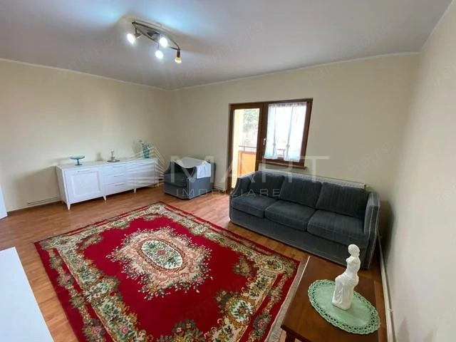 Apartament 3 camere zona Spitalul Judetean