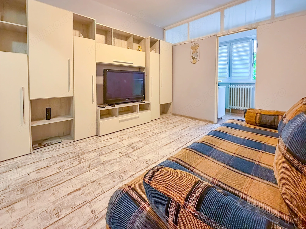 Garsonieră de închiriat   Tractorul, Brașov | 22 mp | complet mobilată și utilată