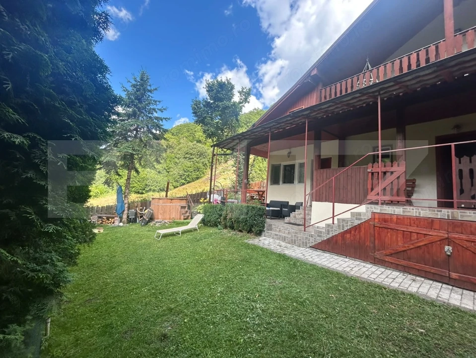 Casa individuala/vacanta, zona superba, Marisel