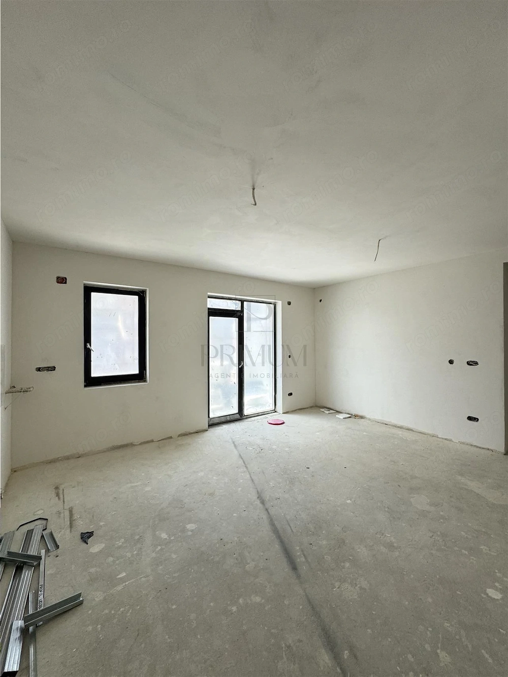 GIROC - 2 CAMERE - ETAJAUL 1 - INCALZIRE IN PARDOSEALA - ZONA BUNA