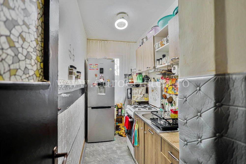 Apartament cu 2 camere de vânzare în Mangalia   Etaj 1, aproape de Plajă, Strada Ion Creangă