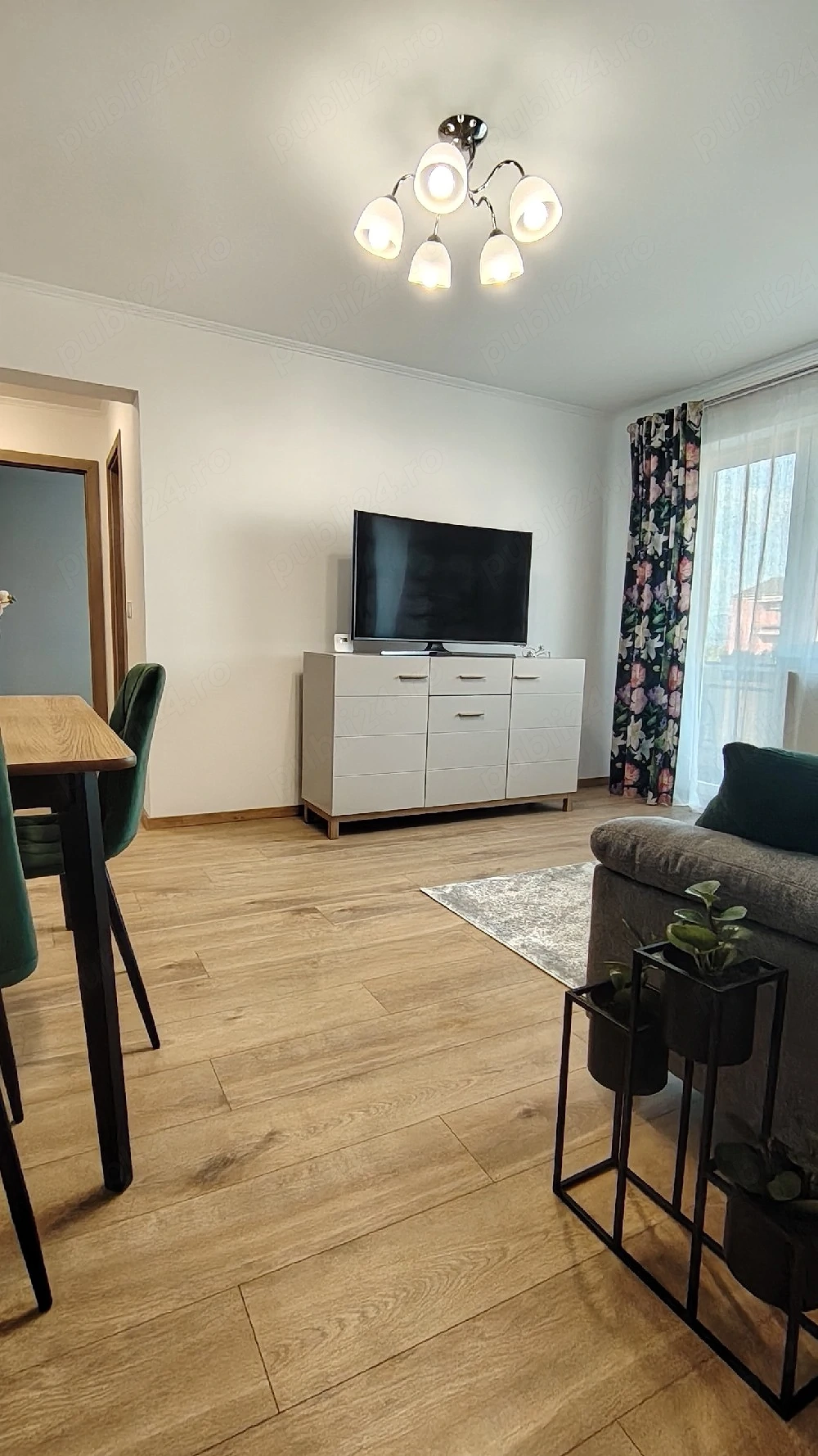 Închiriez apartament 2 camere, zona Gojdu