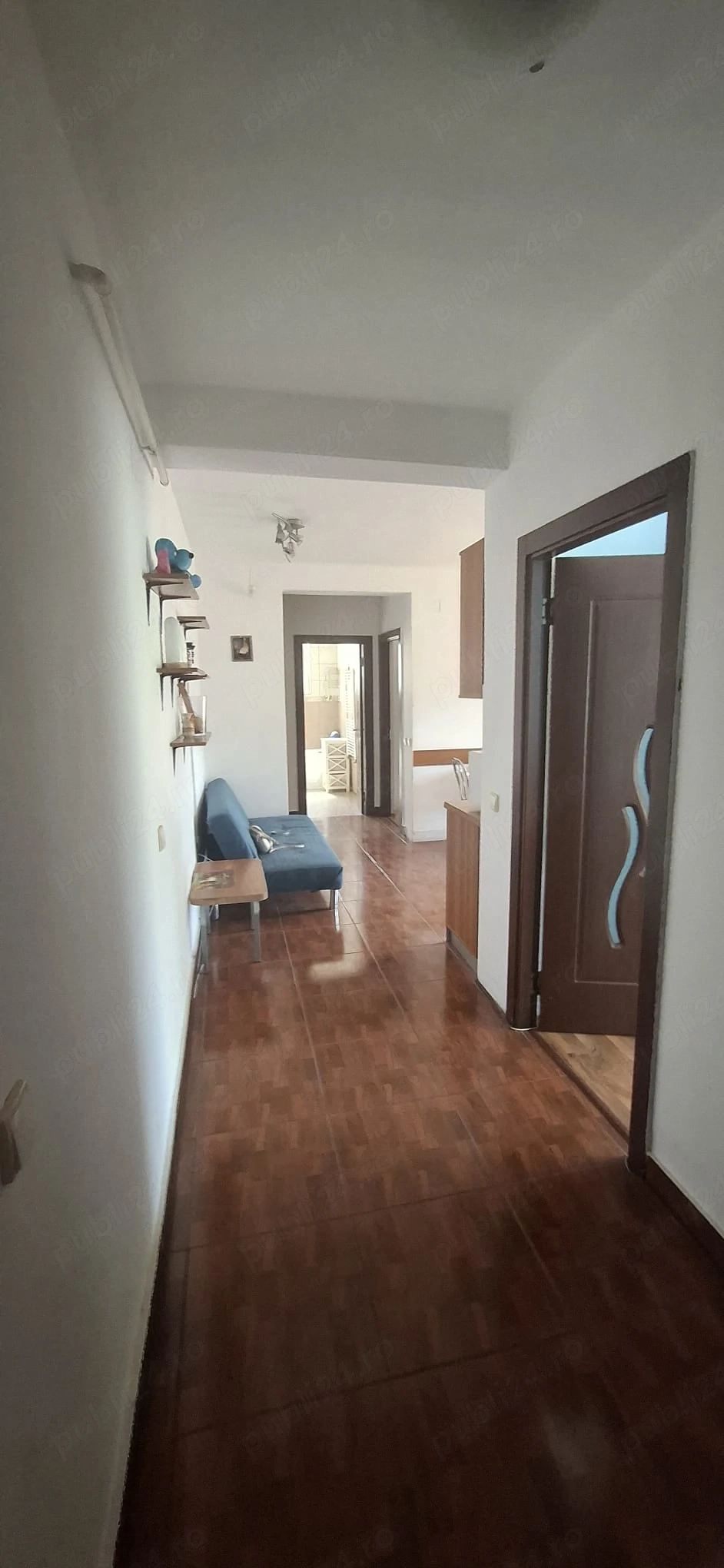 Proprietar vand apartament in Floresti, pe strada Eroilor 190