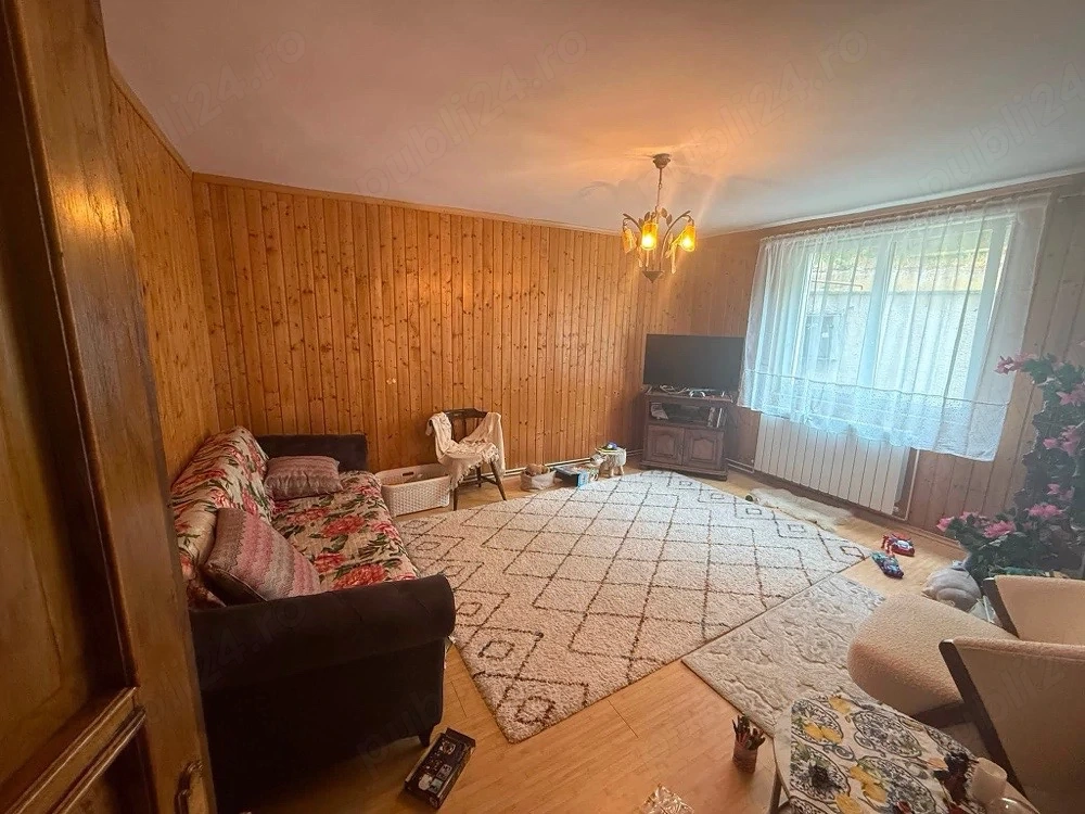 vand sau schimb cu apartament Casa In Deva
