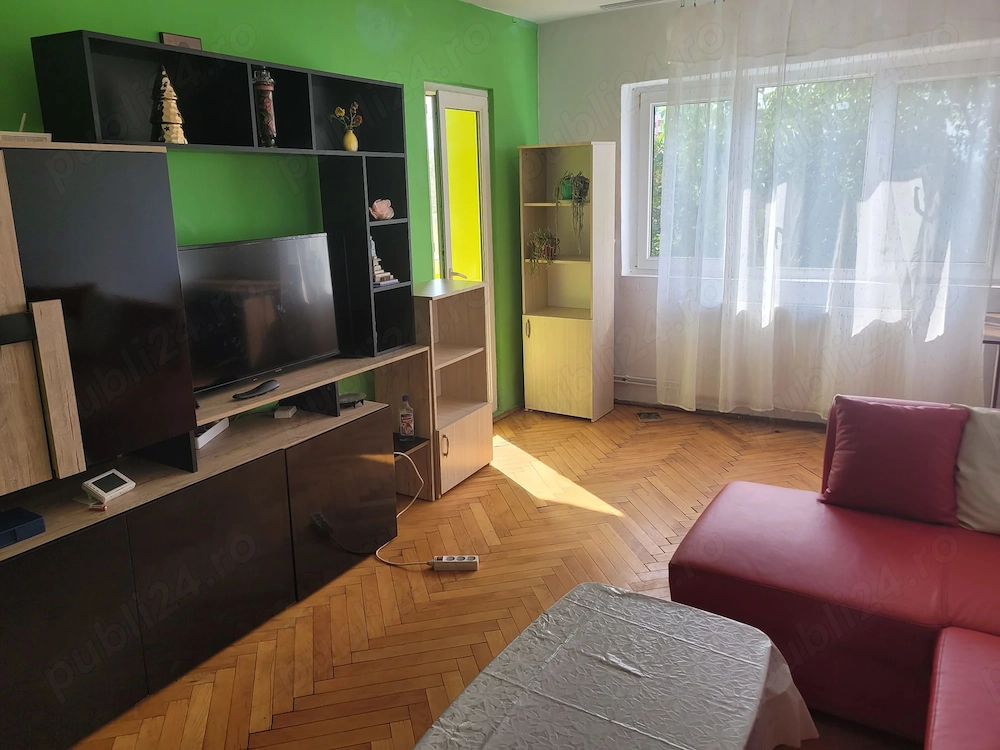 Inchiriere Apartament cu 3 camere Aradului 400 Euro
