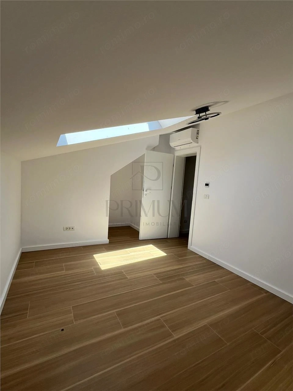 Casa - parter cu mansarda - 105 mp utili - toate utilitatiile