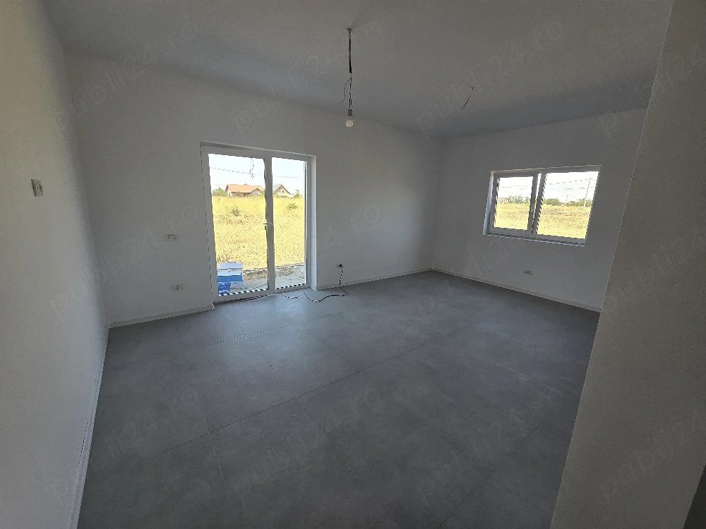 1 2 Duplex de vanzare