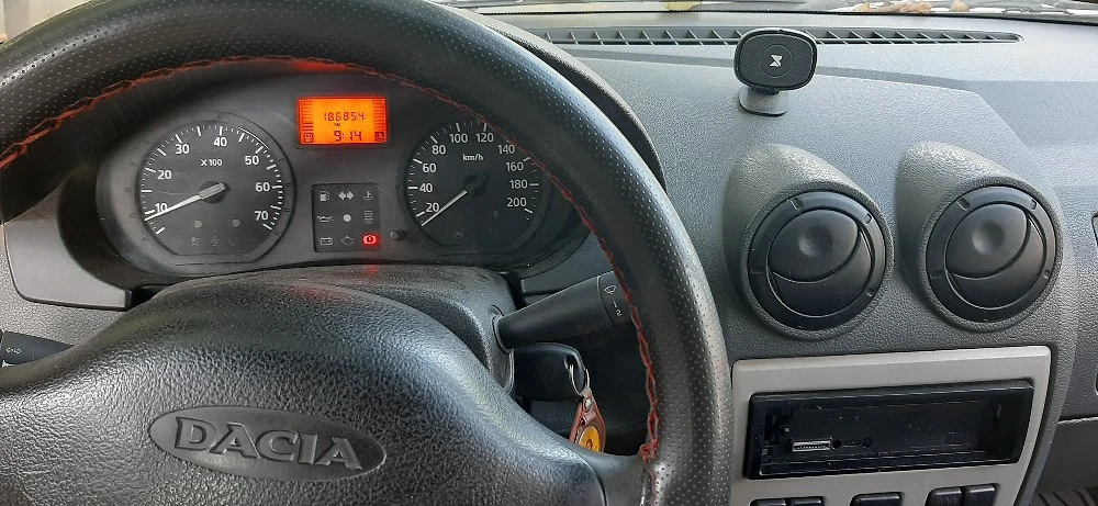 Vând Dacia Logan 1.5 pt dezmembrat piese