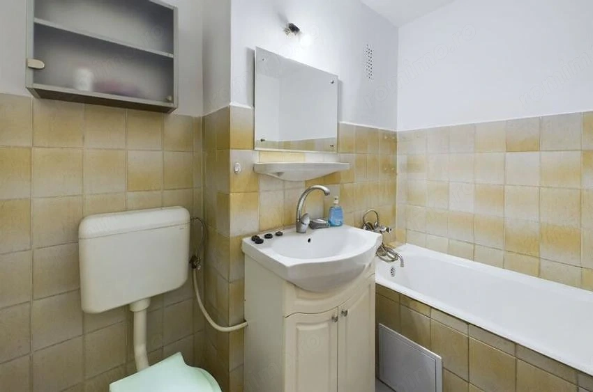 Inchiriere apartament 2 camere, decomandat, bd. Decebal, (3 min metrou Muncii)