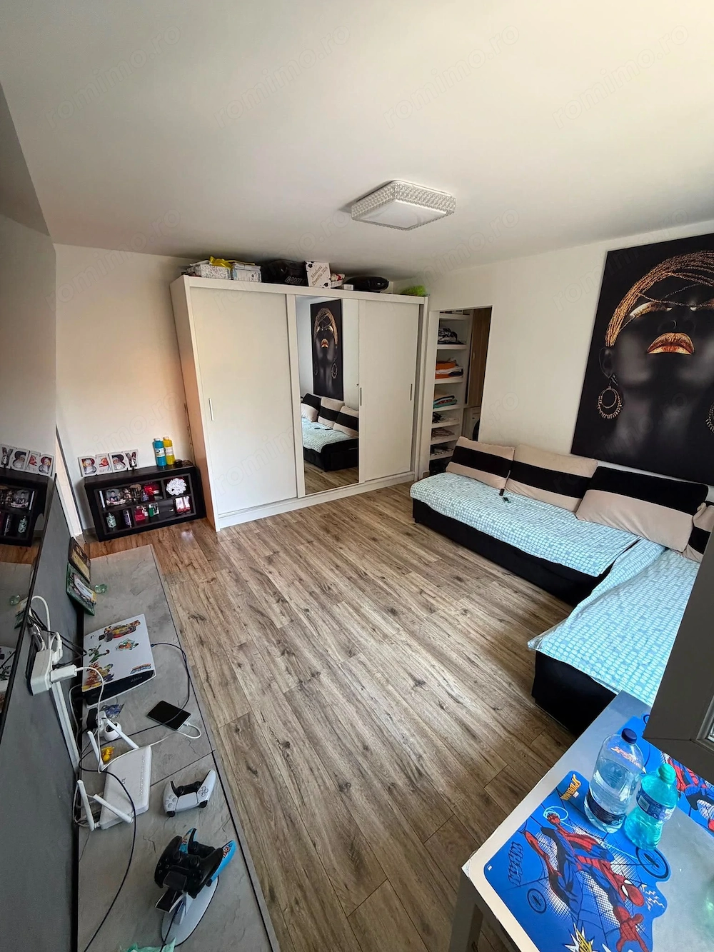 Apartament de vânzare cu 3 camere